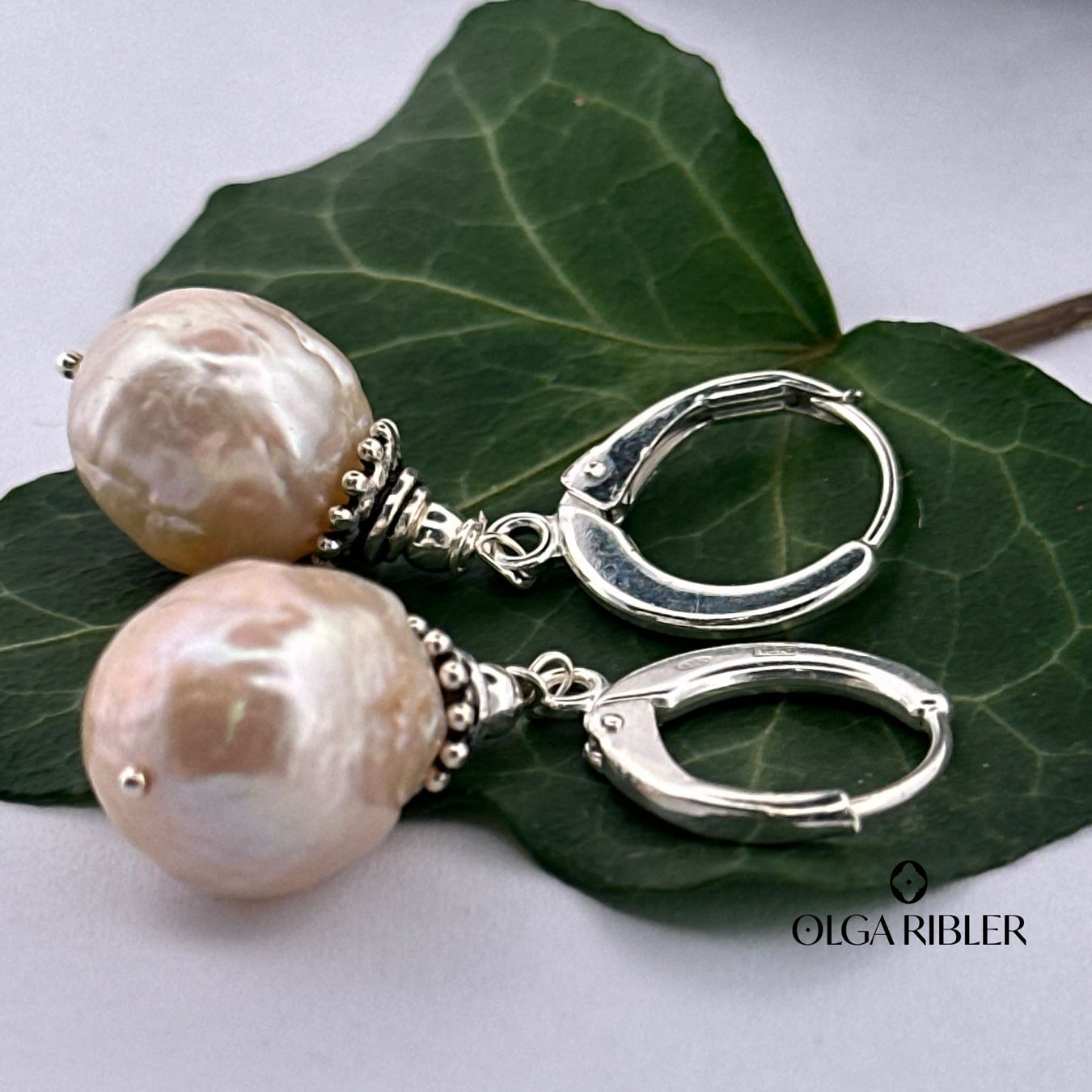 Olga Ribler Orecchini pendenti & Orecchini a lobo: Sterling Silber 925 Ohrringe mit Barock Perlen – Nuovo (secondo la descrizione) da Luzern venduto da Schmuckoutlet 3