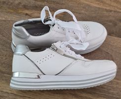 Damen Sneaker Weiss Gr 37 neuwertig
