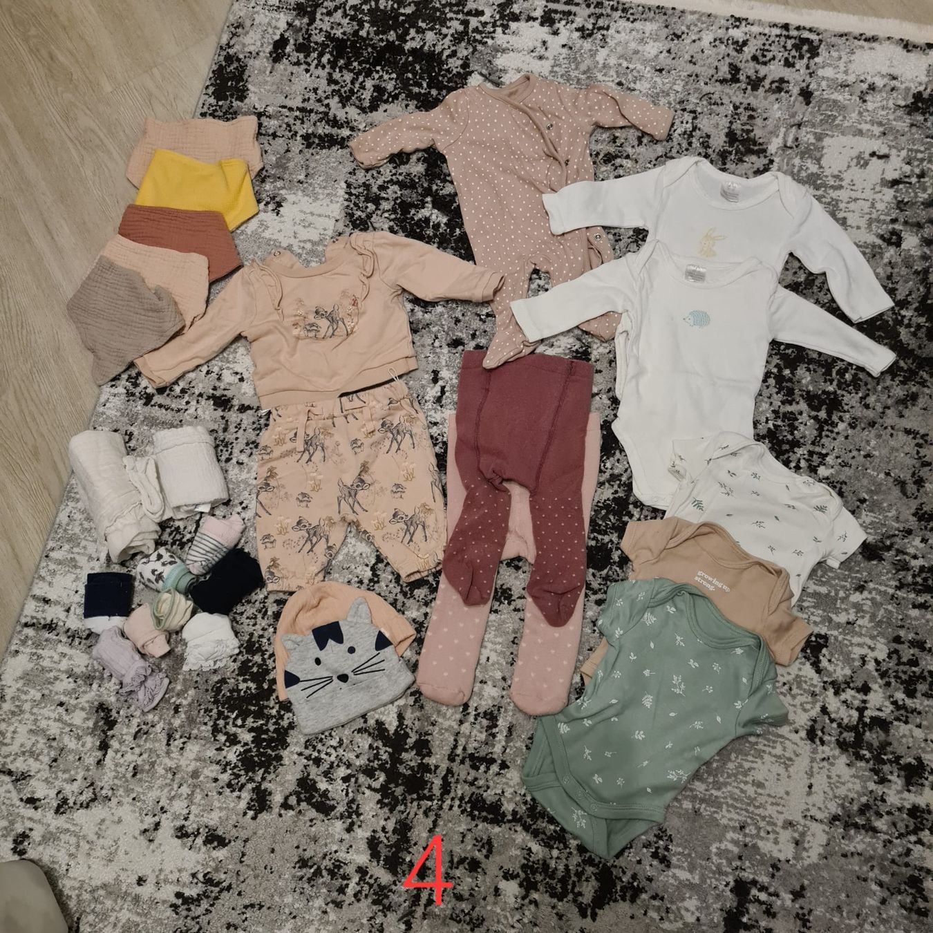 Ensembles coordonnés: Baby Kleider Set 4 Grösse 50-56 – D'occasion à Stansstad par saschaz88