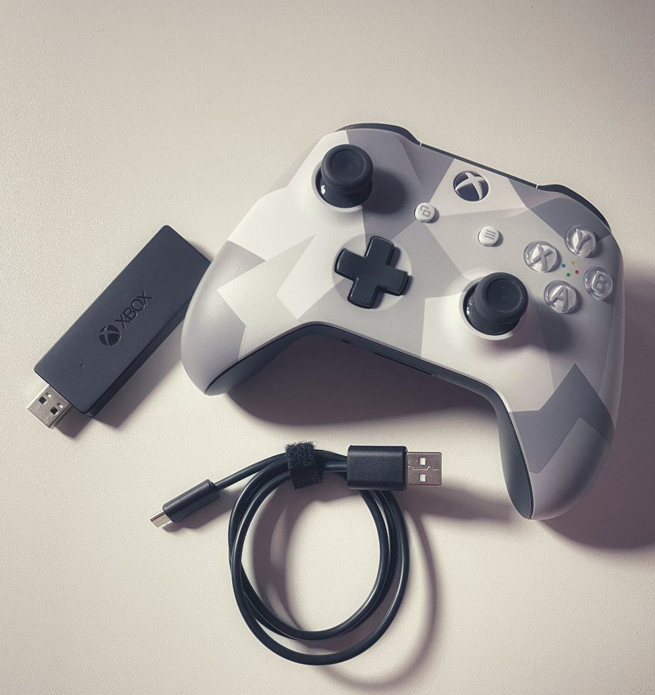 Microsoft Controller: Xbox One S Wireless Controller Winter Forces Special Edition – Gebraucht aus Bern von Toytopia