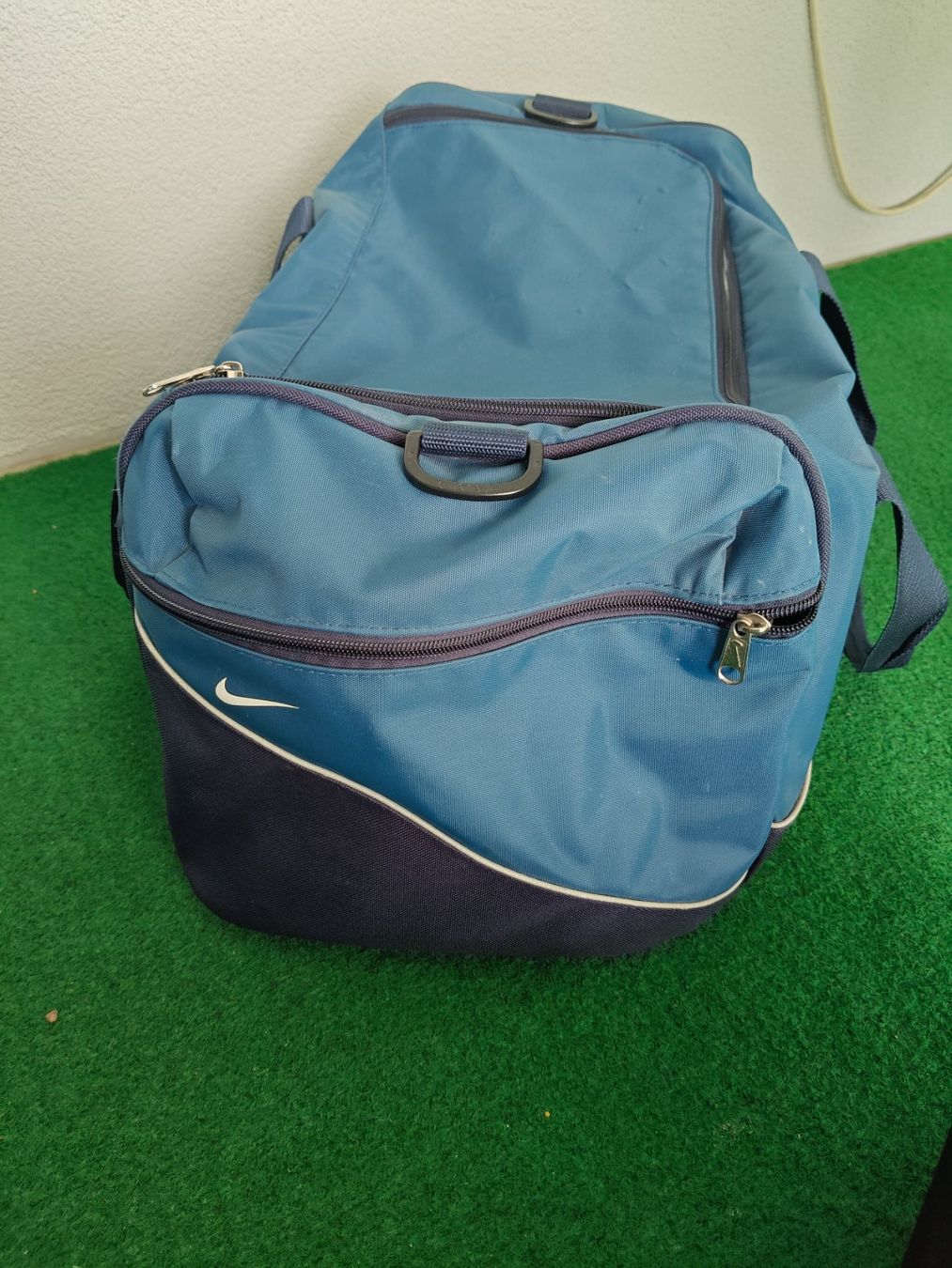 Nike Borse: Nike Sporttasche blau – Usato da Uetendorf venduto da oinkioink88 2