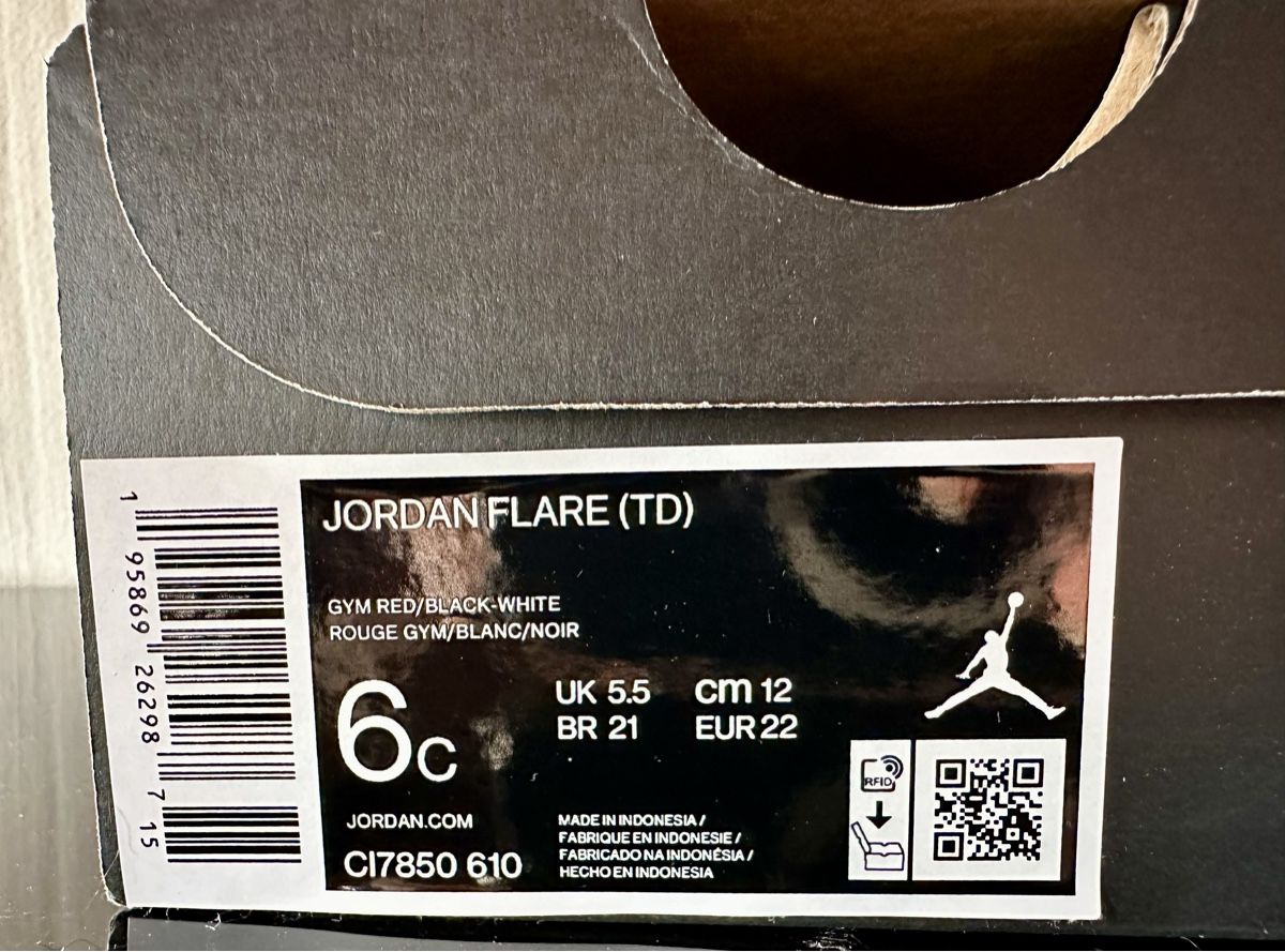 Jordan Scarpe per ragazzi: Baskets neuves Jordan pour bébé taille 22 – Nuovo e nell'imballaggio originale da Gimel venduto da Cindy2018 4