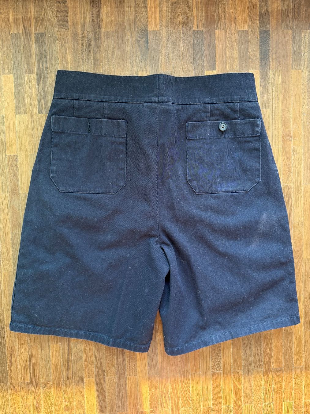 Pantaloni: INFORMALE safari shorts navy / 32 – Usato da Zürich venduto da Anil_sag 1