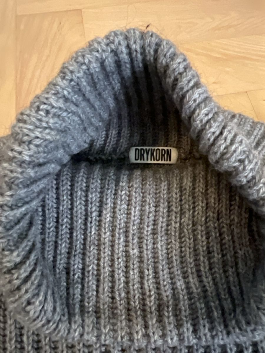 Drykorn Maglioni & Felpe: DRYKORN Pullover grau Rollkragen Strick Grösse S – Nuovo (secondo la descrizione) da Zürich venduto da Alexandra2206 1