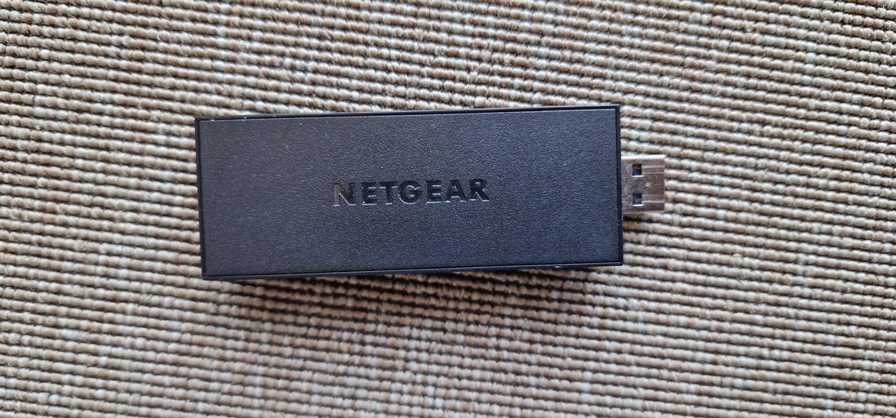 Netgear USB Sticks: Netgear A6210 wifi usb adapter – Gebraucht aus Gerlafingen von diotech