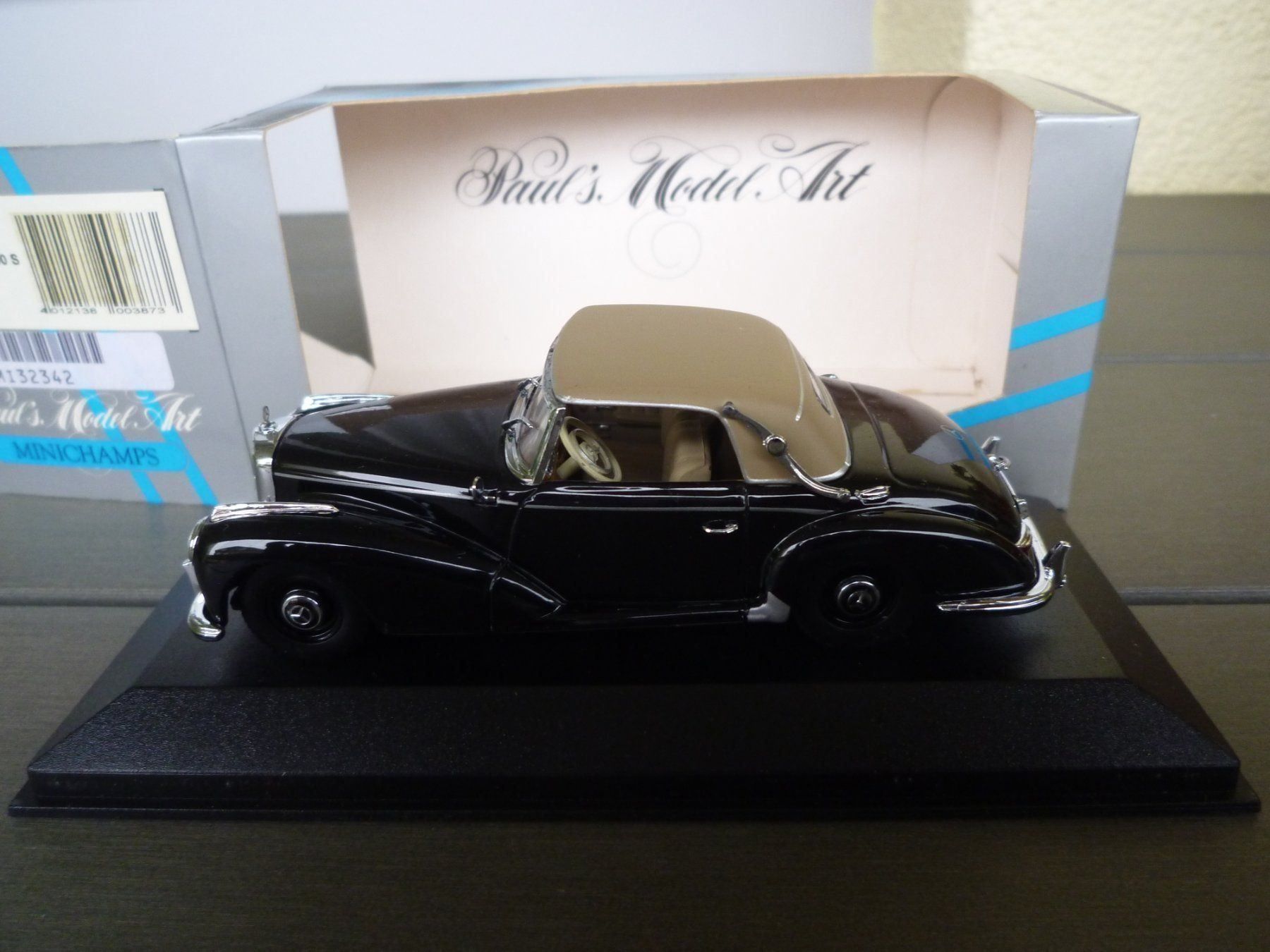 Mercedes-Benz Modellini d'auto: Mercedes 300S Cabriolet soft top – Nuovo e nell'imballaggio originale da Flawil venduto da Imperiosud 3