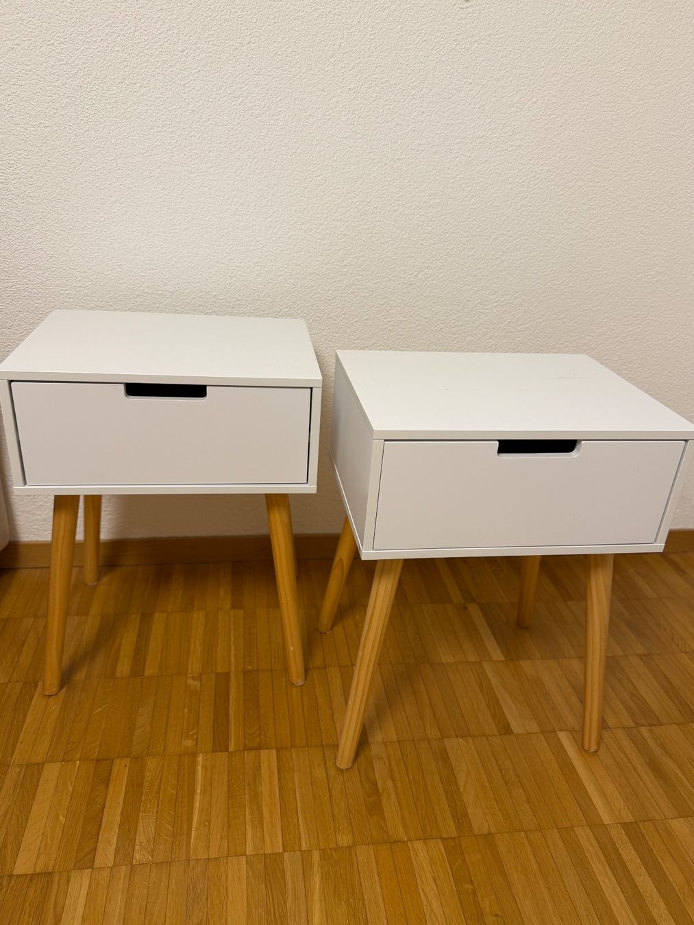 Tables de nuit: 2 Nachttische - Set Weiss – D'occasion à Siebnen par ane_fjn8 1
