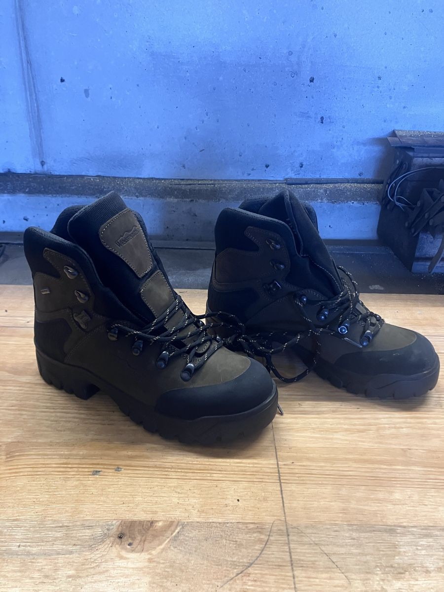 Scarpe da uomo: Wanderschuhe Gr 42 – Nuovo (secondo la descrizione) da Flühli LU venduto da Mansiber