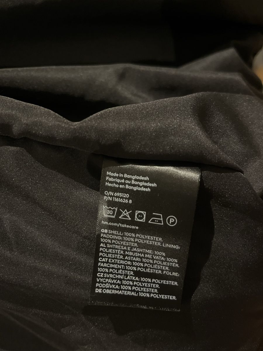 H&M Jacken: Daunenjacke schwarz – Neu (gemäss Beschreibung) aus St. Gallen von lun_2szn 2