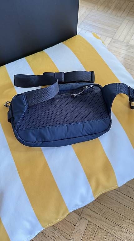 Borse: Fjällräven Gürteltasche blau  – Usato da Zürich venduto da jill.nadine 2
