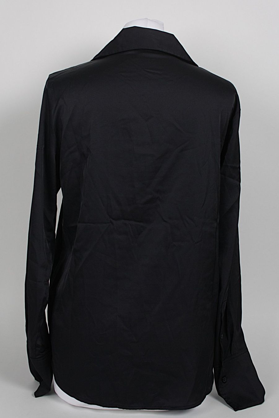 H&M Chemisiers: H&M Bluse schwarz Gr. S – D'occasion à Zollikofen par Restwert_Zollikofen 2