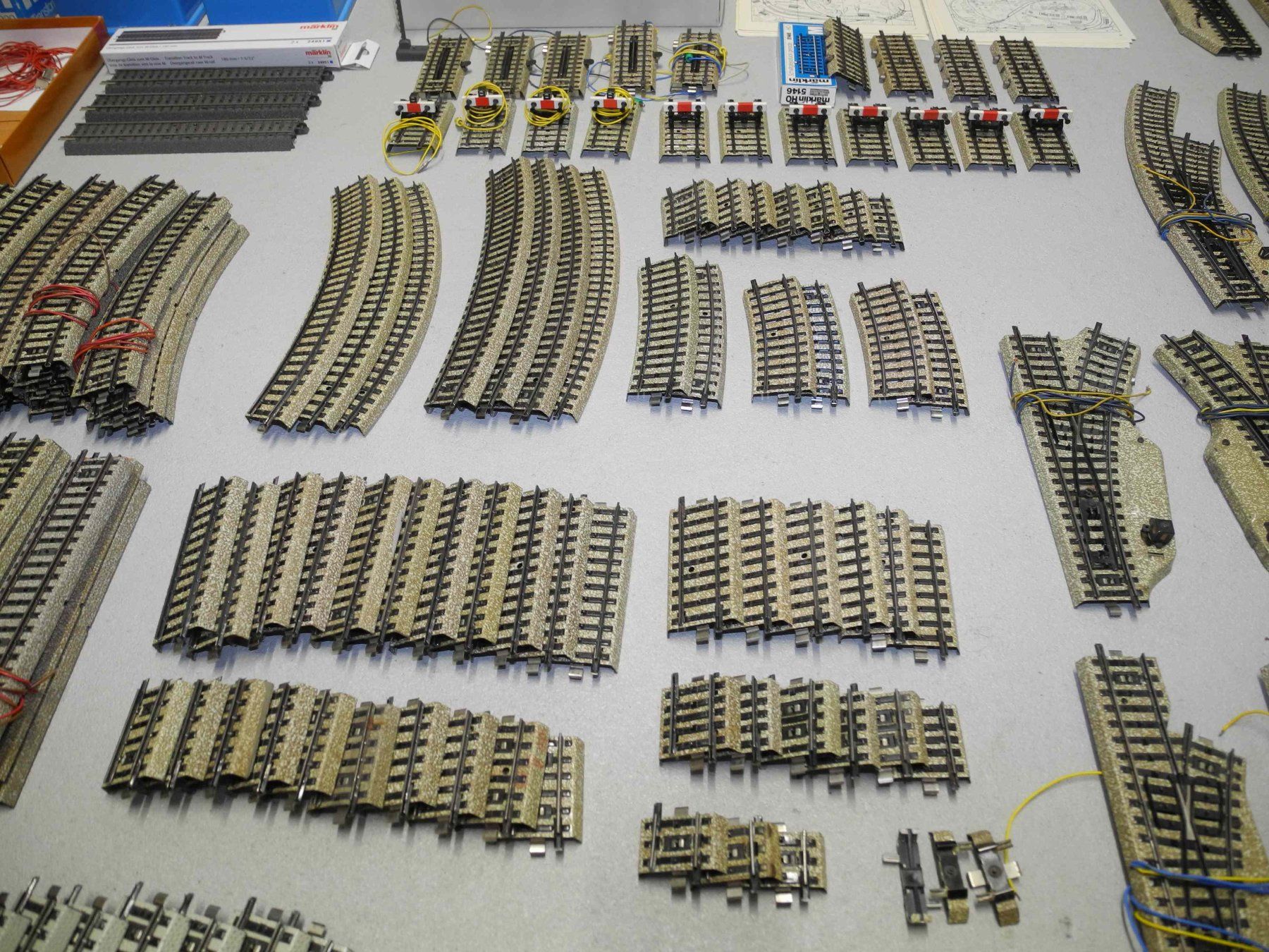 Märklin Modellini di ferrovie: Märklin HO M-Gleis Konvolut – Usato da Güttingen venduto da romli 5