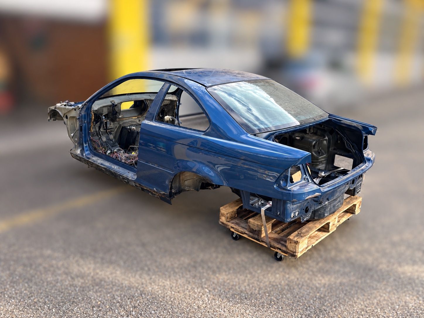 BMW Automobili: BMW 330ci E46 Projektauto – Difettoso da Brunnen venduto da drummerface 1