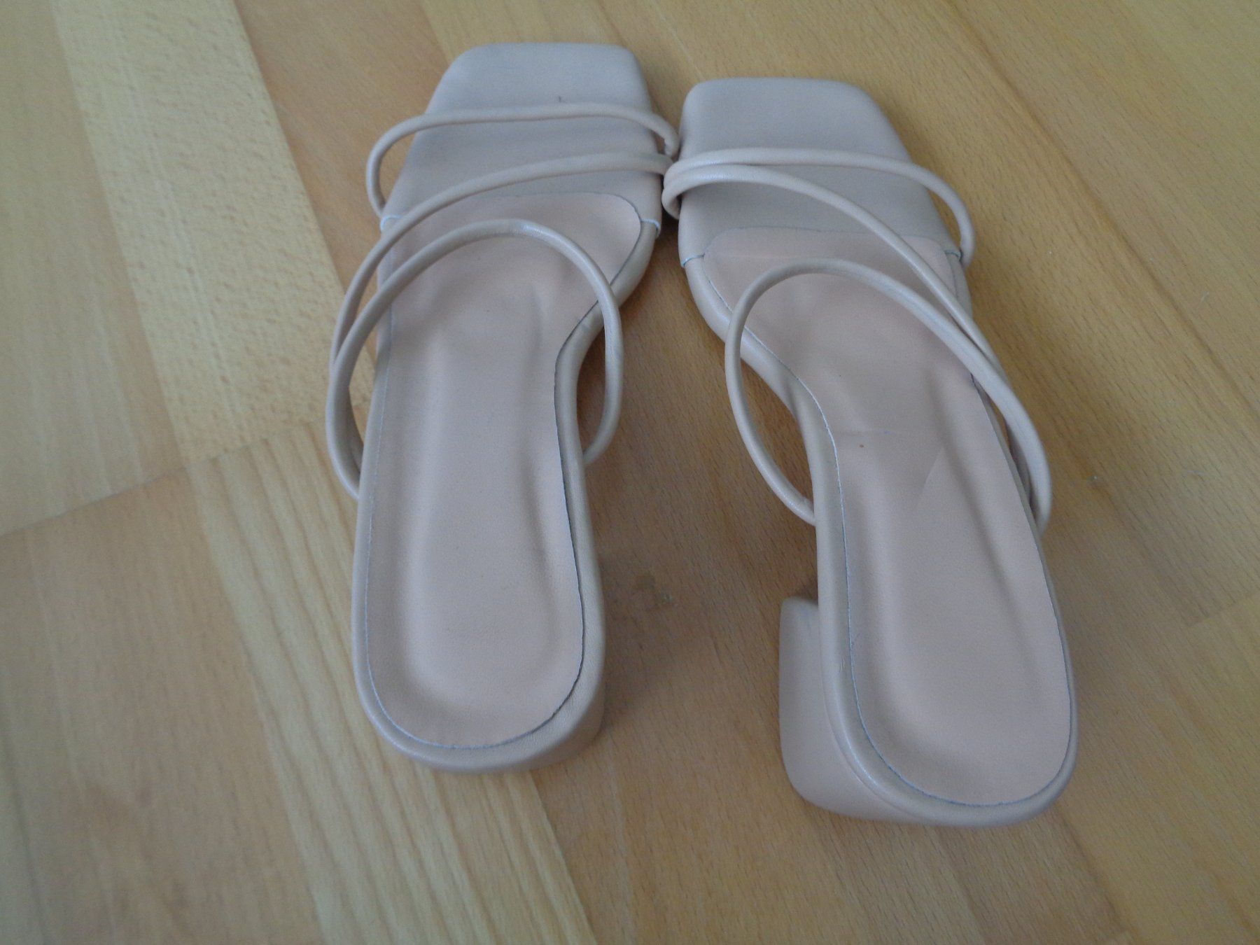 Scarpe da donna: Sandalen  Grösse 36 – Usato da Kreuzlingen venduto da Robi-2003 1