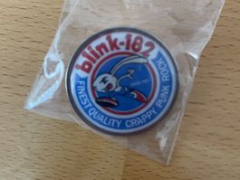 Blink 182  Pin Anstecker  Punk Metal Rock Band