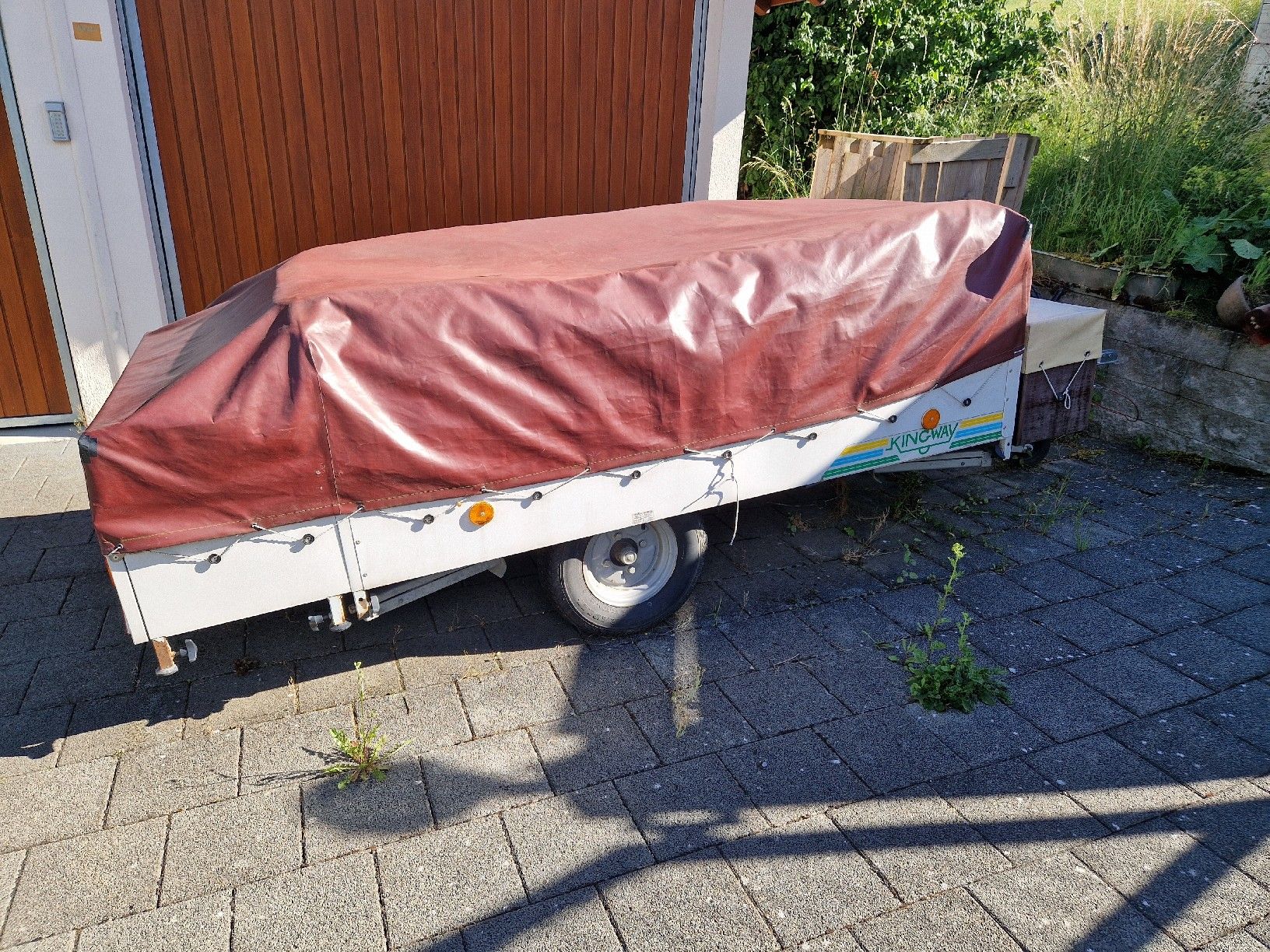 Kingway Rimorchi: Kingway Zeltklappanhänger – Usato da Kirchleerau venduto da Zwergengnom 1