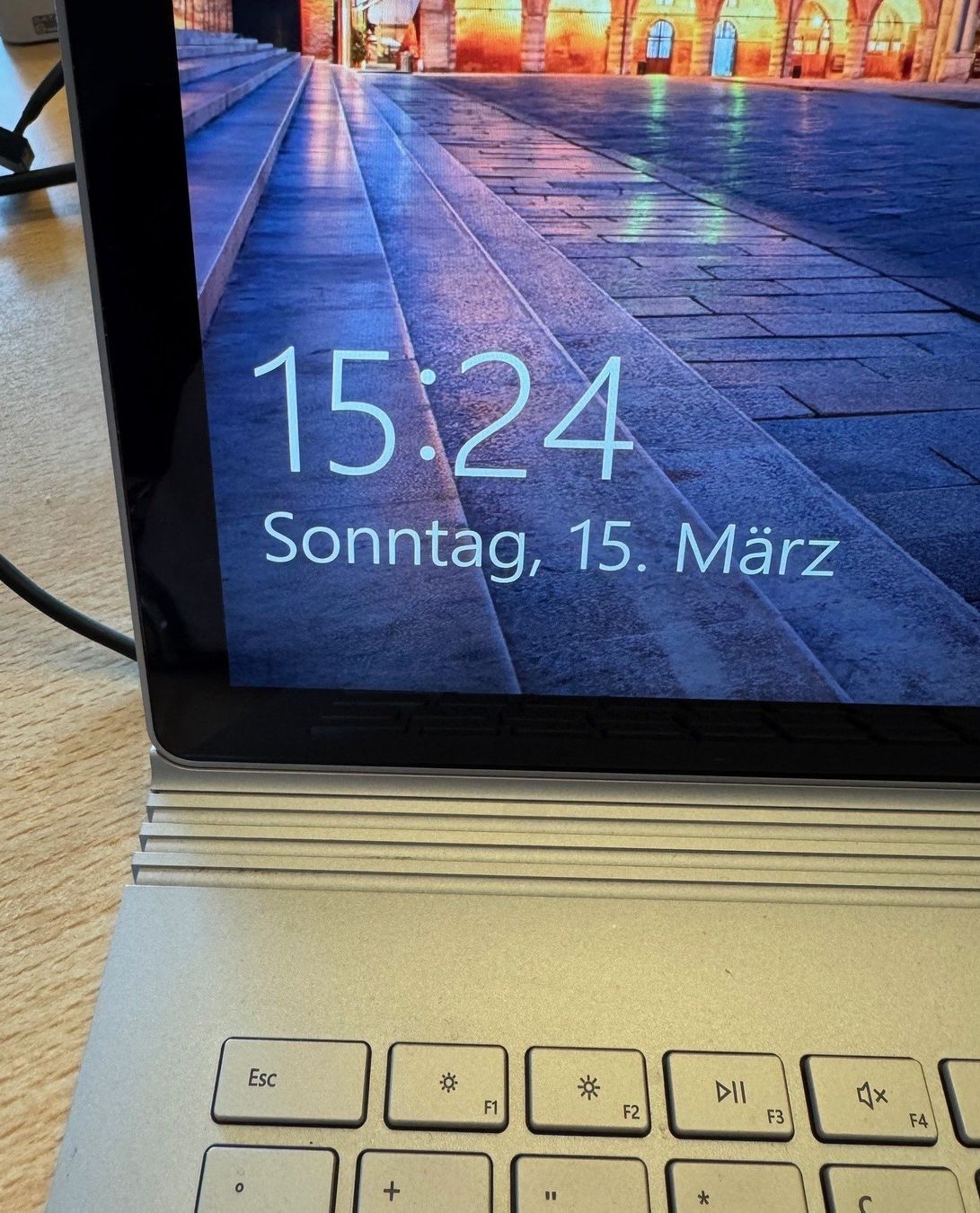 Microsoft Tablet PC: Surface Book, Core i7, 16GB, 512GB mit detachable Keyboard – Usato da Kiesen venduto da Bestseller 1