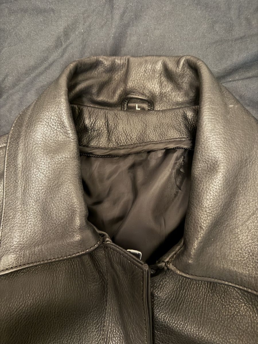 Vestes: Motorrad Lederjacke mit Nieten Grösse L – D'occasion à Aathal-Seegräben par Tzhbrmo1 2