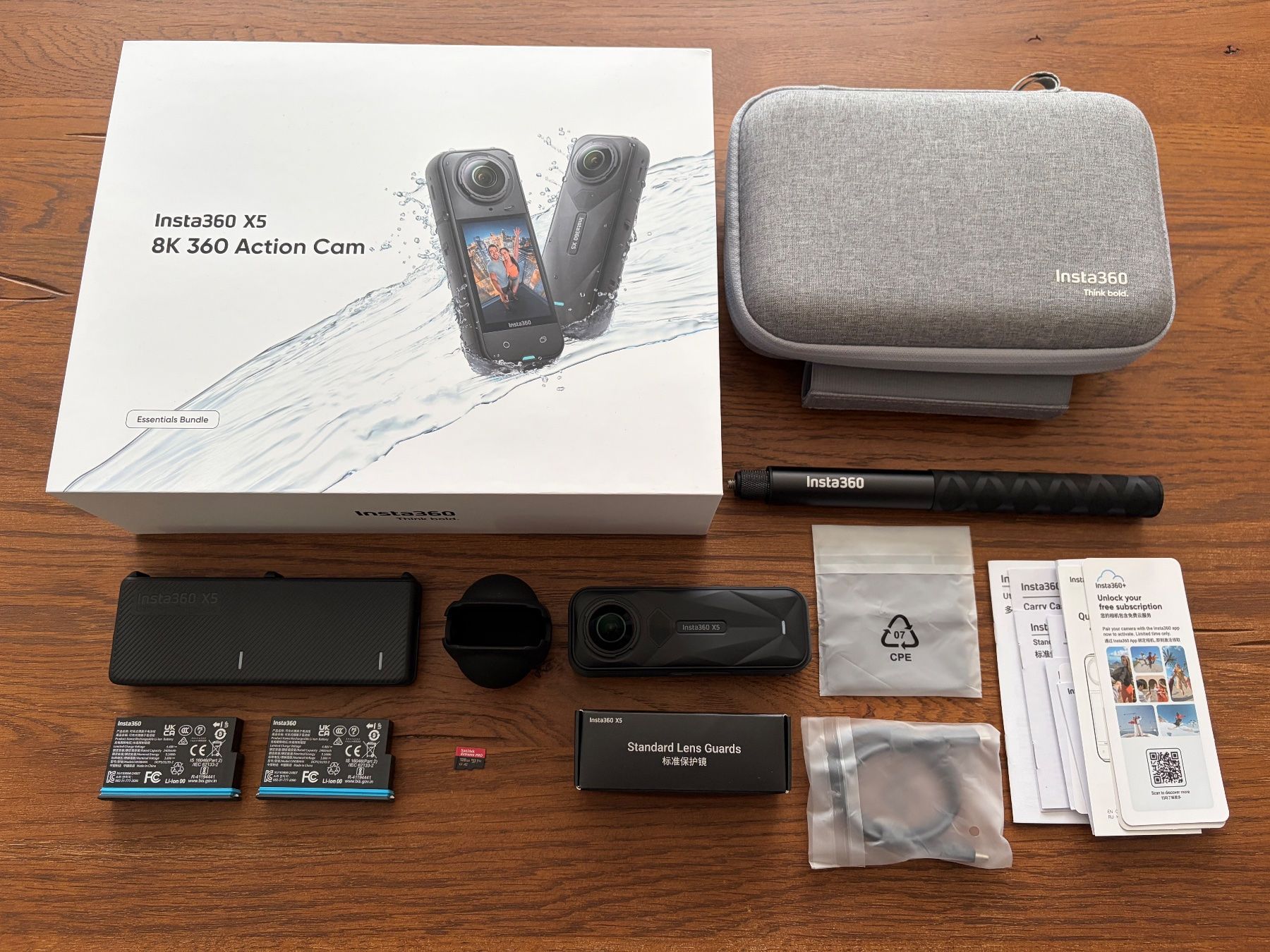 Insta360 Action Cam: INSTA360 X5 Essentials Bundle (inkl.128GB SD Karte+Garantie) – Usato da Knonau venduto da Vincent_vega84
