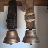 2 ALTE GLOCKEN 