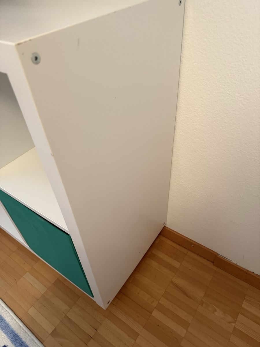 Scaffali: Ikea Kallax, gebraucht mit Gebrauchsspüren  – Usato da Zürich venduto da JBZH 1