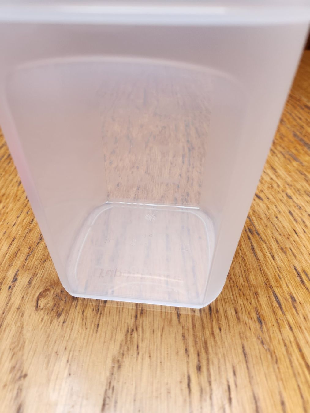 Tupperware Recipients et similaires: Tupperware Slim Krug 1l Rot – D'occasion à Gstaad par Meiel2020 9