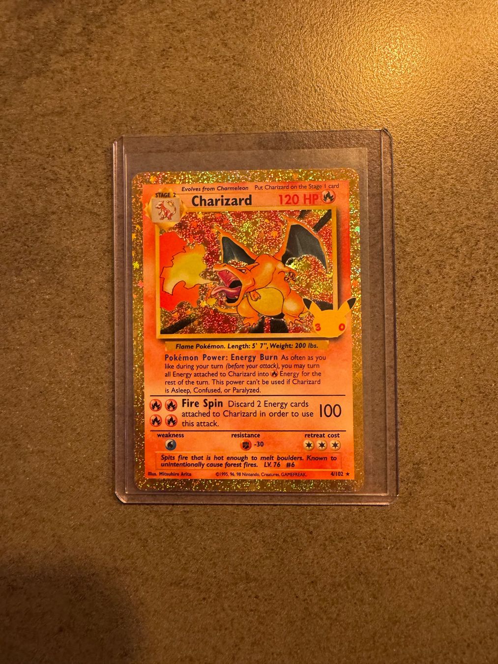 Pokémon Carte collezionabili: Charizard 30th Celebration - 30c bs 4 / 102 – Nuovo (secondo la descrizione) da Winterthur venduto da Fischinho