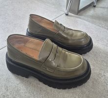 Mocassins en cuir vert olive, taille 38