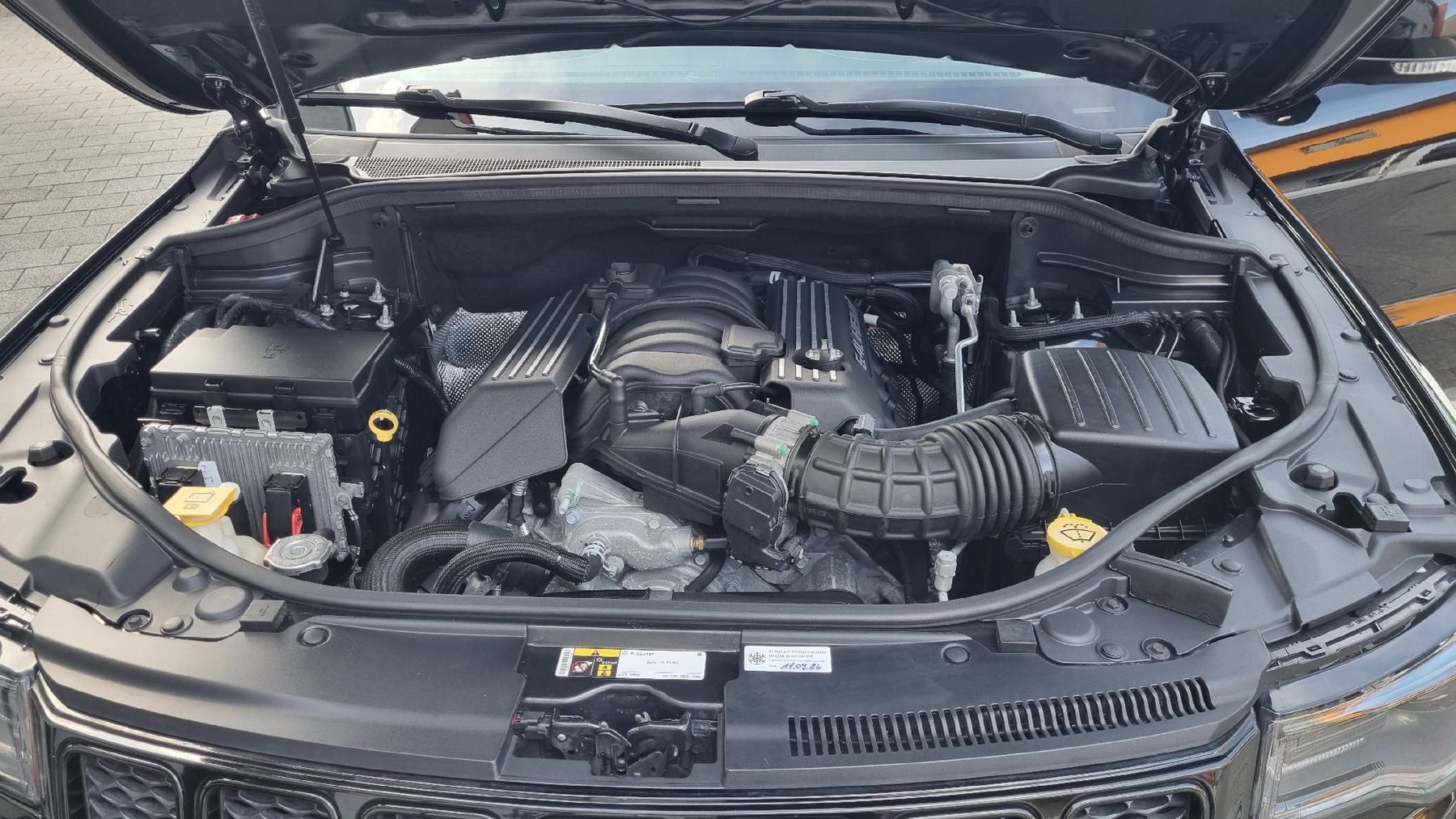 Jeep Autos: Grand Cherokee SRT8 6.4Lt V8 – D'occasion à Beinwil am See par rimeina 5