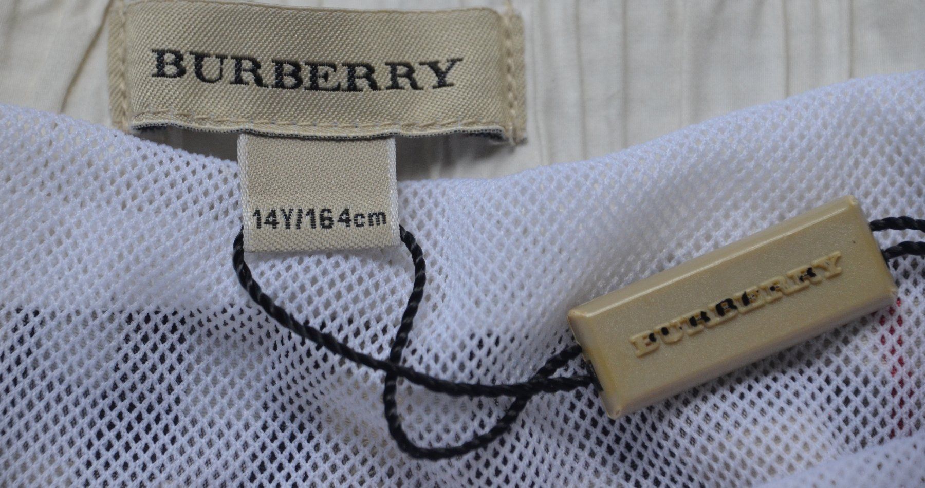 Burberry Pantaloni: Skorts Burberry 164 cm – Nuovo (secondo la descrizione) da Collonges venduto da arashee 5