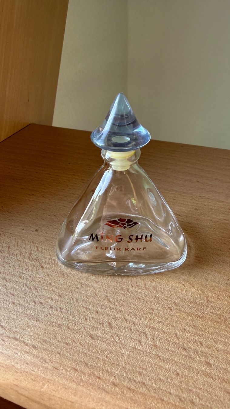 Flaconi: Ming Shu Fleur rare - Flacon vide – Usato da Yverdon-les-Bains venduto da _sabrinah_