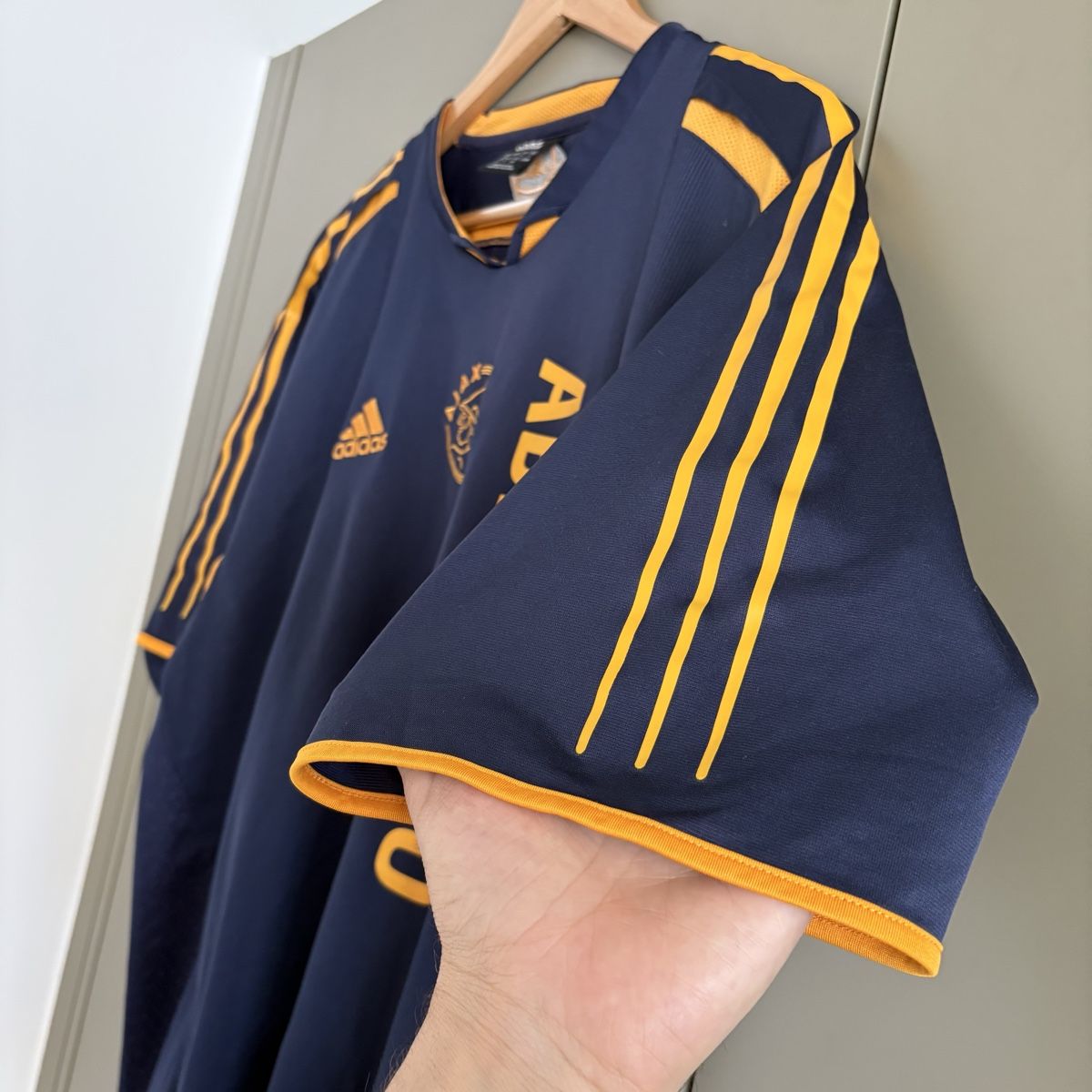 Adidas Canottiere & Pantaloni: Ajax Amsterdam Trikot Adidas Training – Usato da Winterthur venduto da LaBodega 3