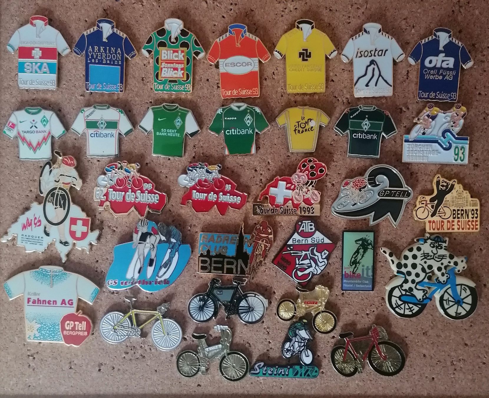 Placchette & Badge: Velos Pins – Usato da Messen venduto da renklever