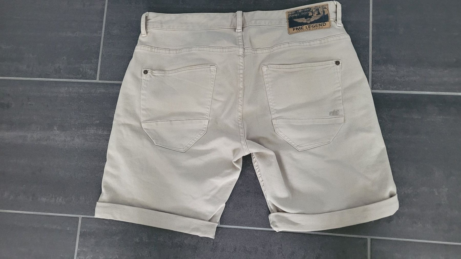 PME Legend Pantalons: Shorts, PME Legend – D'occasion à Sins par dsto 1