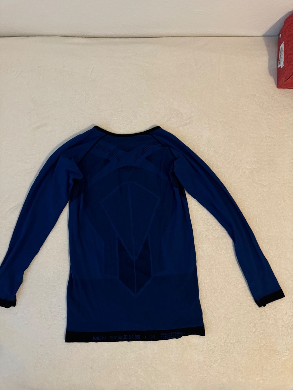 T-shirt: Funktionsshirt für Herren – Usato da kloten venduto da Sneki5
