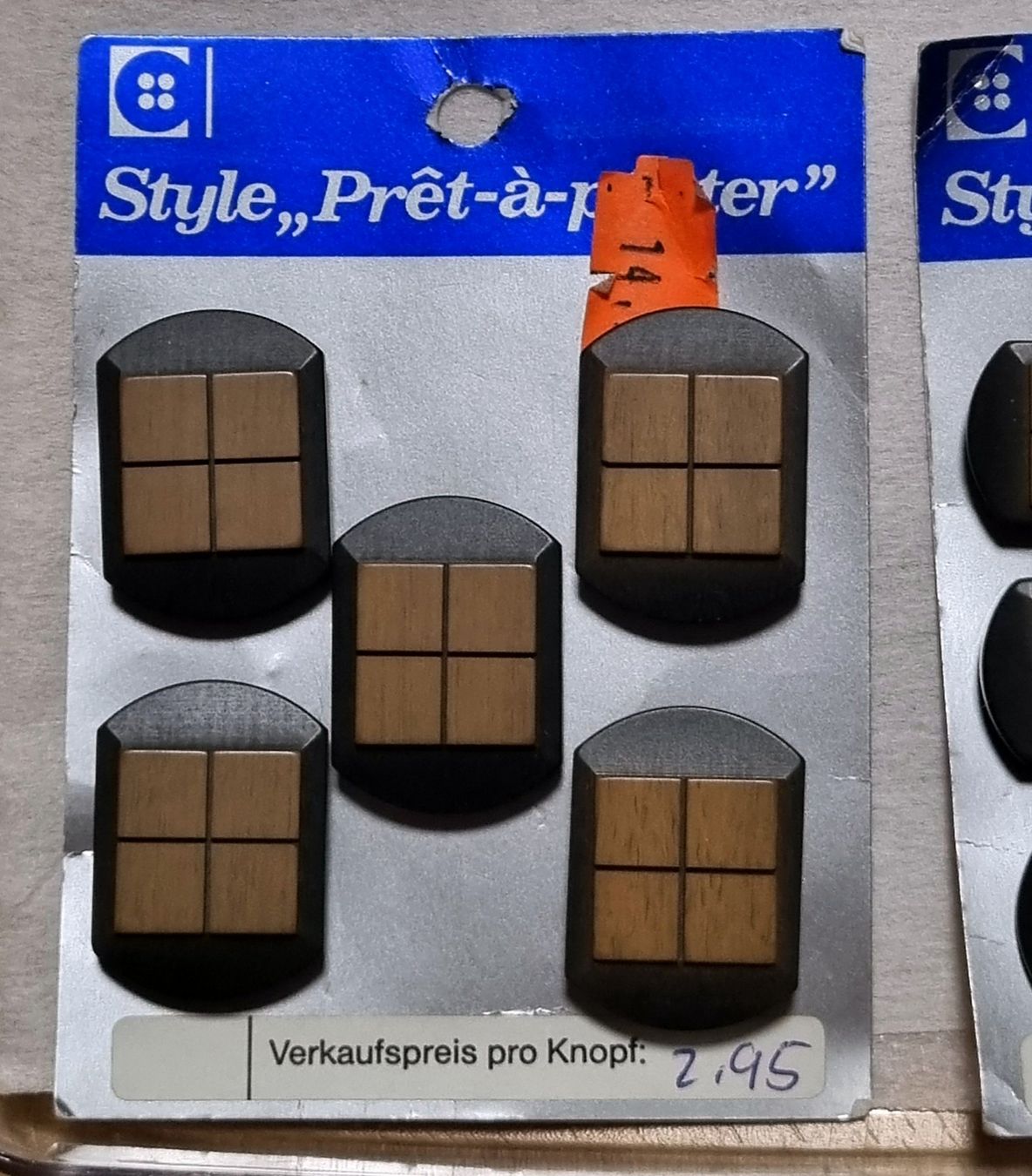Bottoni: Set 22 Vintage Knöpfe – Usato da Effretikon venduto da lenalisa63 1