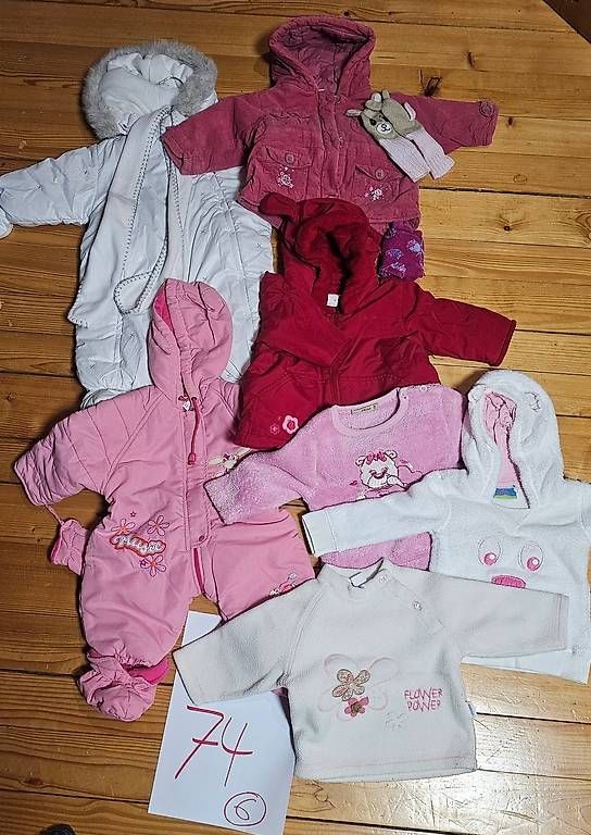Lotti & Set di vestiti: Kleiderpaket Grösse 74 Mädchen (10Stk) – Usato da Grosswangen venduto da Glod