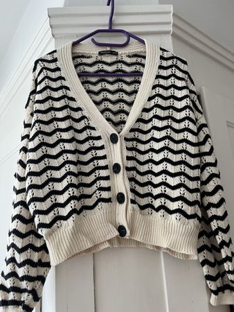Stradivarius Cardigan
