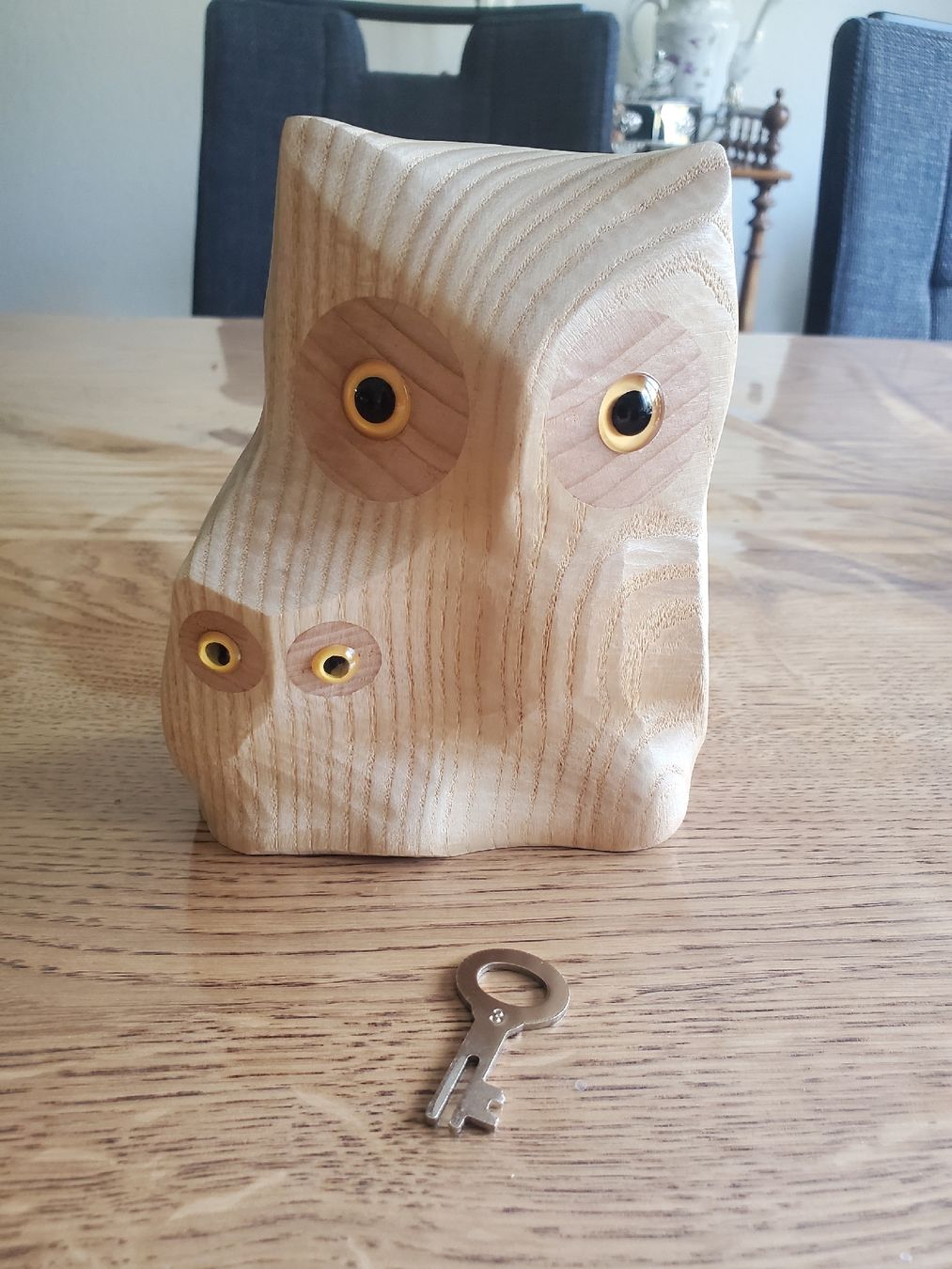 Spardosen: UBS Spardose Eule, Holz mit Schlüssel  – Gebraucht aus Frauenfeld von BeneFull