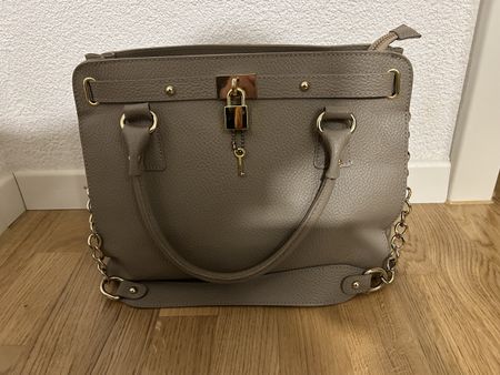 Ledertasche grau mit Schloss