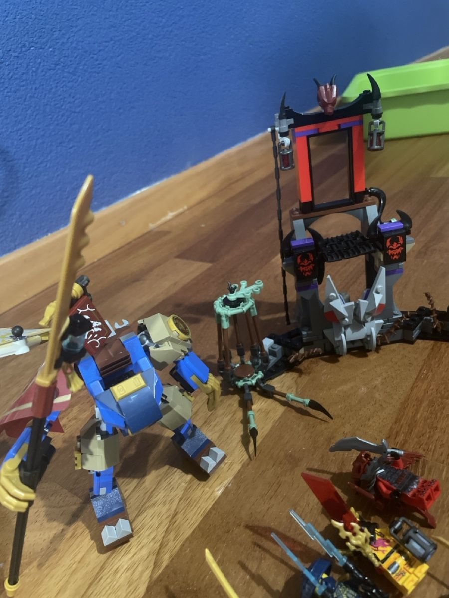 Lego Giocattoli: Lego Ninjago Set 3 – Usato da Frasnacht venduto da quadro10 2