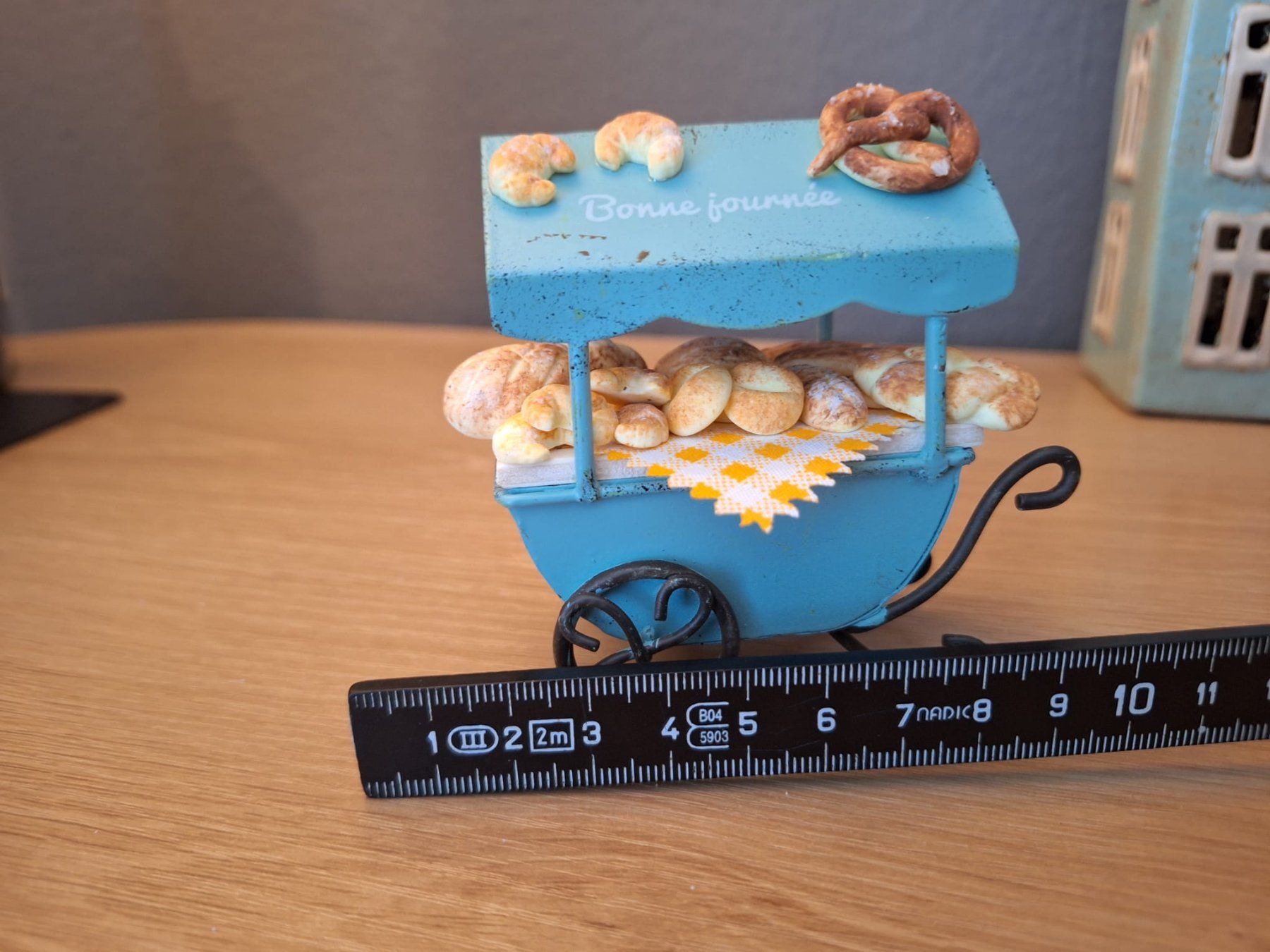 Case e mobili per bambole: Handmade Brot Markt Stand – Nuovo (secondo la descrizione) da Zürich venduto da HandmadeTinyFood 2