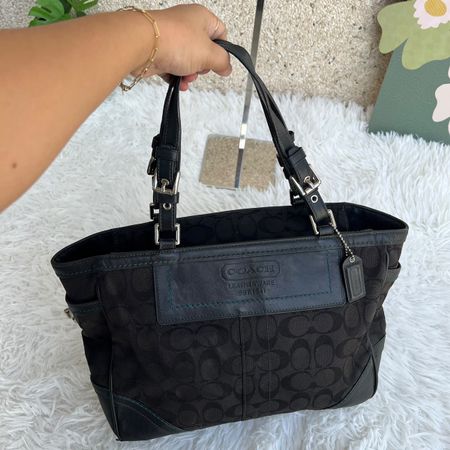 Coach Tasche Lederware schwarz Damen gute Zustand