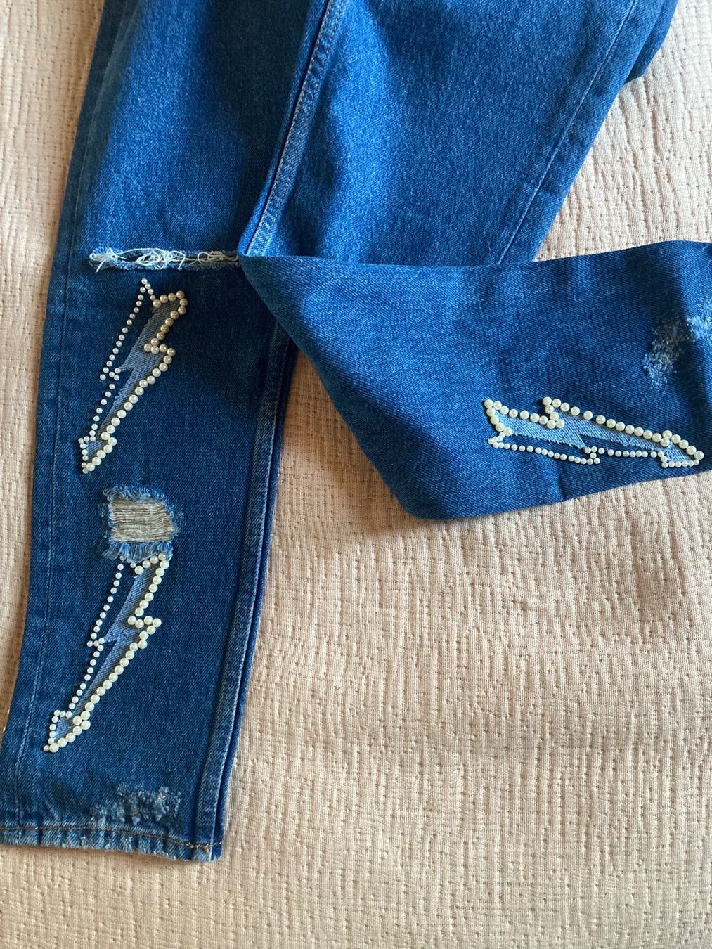 Sandro Jeans: Sandro Jeans mit Perlen – Nuovo e nell'imballaggio originale da Luzern venduto da AM2nd 1