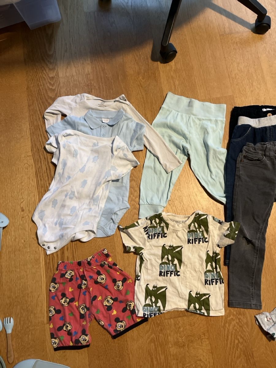 Kleiderpakete & -sets: Clothing bundle set – Gebraucht aus Pfäffikon ZH von 45v_8w27 1
