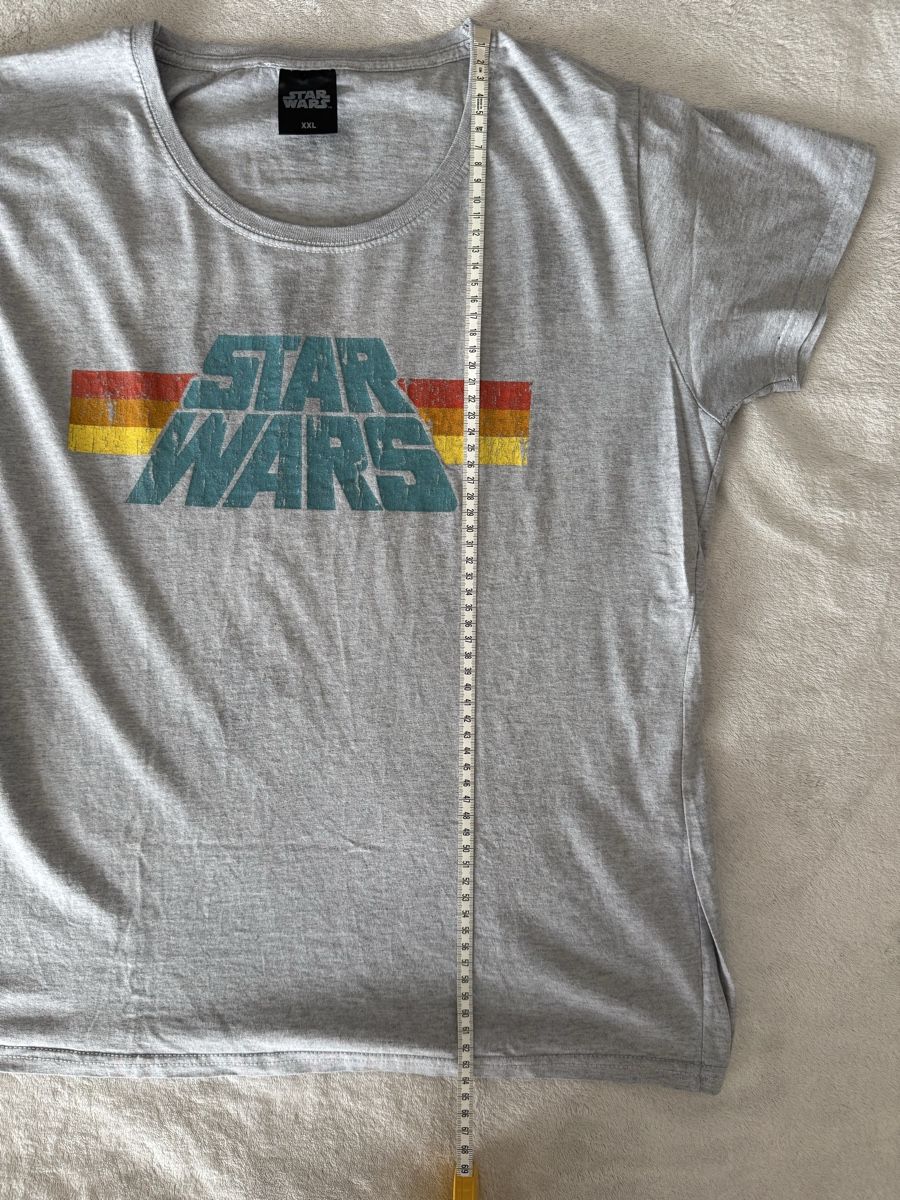 Star Wars T-shirts: Star Wars Shirt – D'occasion à Steffisburg par laura_bazinga 2