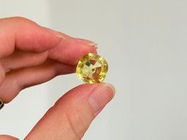 17.85 Carat Certified Yellow Loose Gemstone AAA Quality