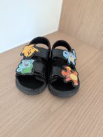 Kinder Sandalen schwarz Pikachu Motiv Grösse 24