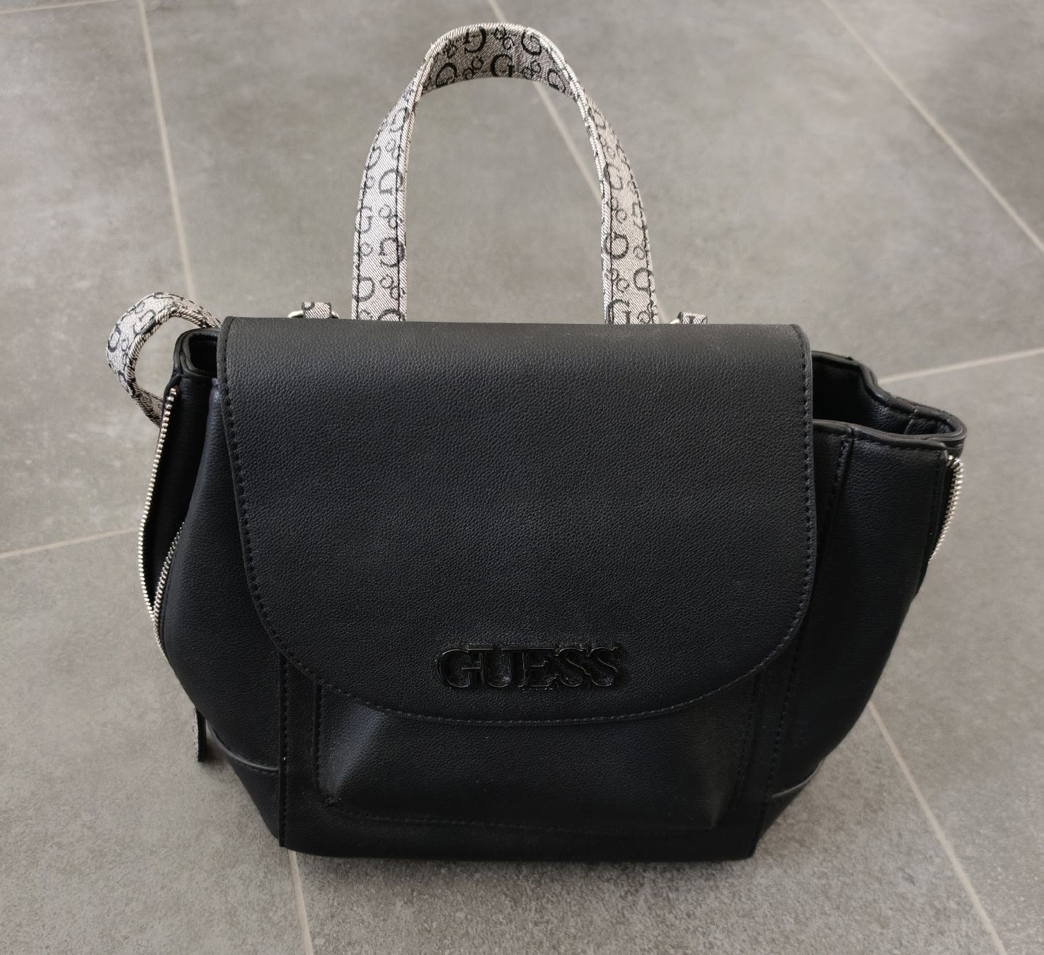 Guess Borse da donna: Sac Guess pour Femmes – Nuovo (secondo la descrizione) da La Chaux-de-Fonds venduto da glad0s