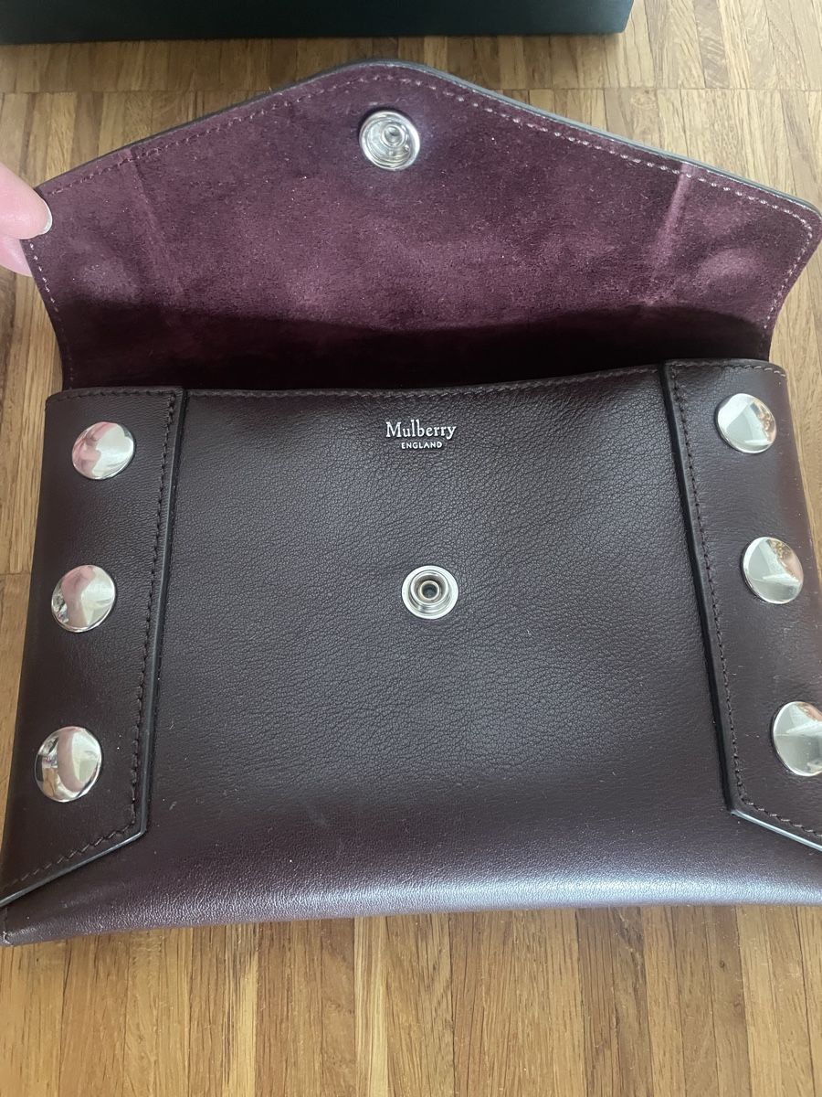 Mulberry Sacs femmes: Mulberry Clutch Leder dunkelrot mit Box – D'occasion à Baar par sabisun66 1